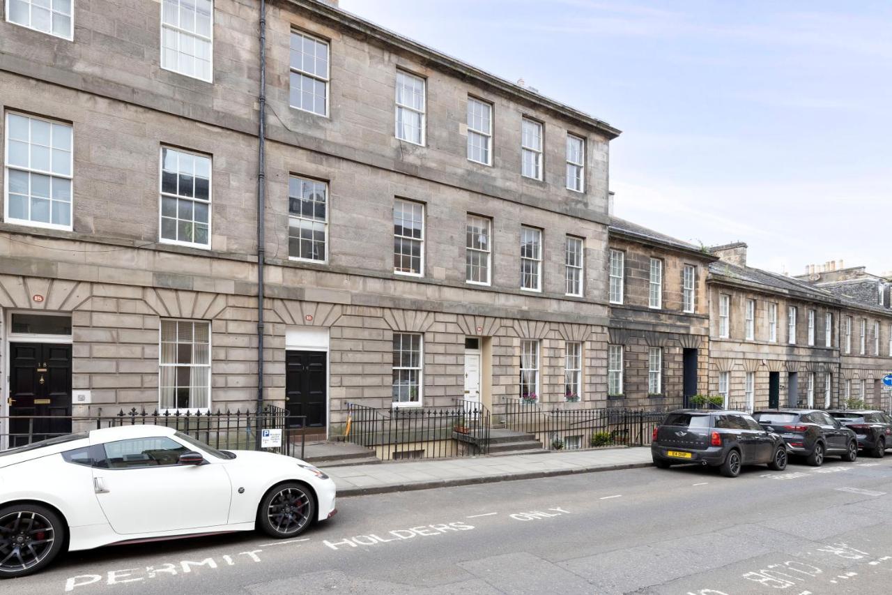 Altido Glamorous 2-Bed Flat Near Edinburgh Castle المظهر الخارجي الصورة