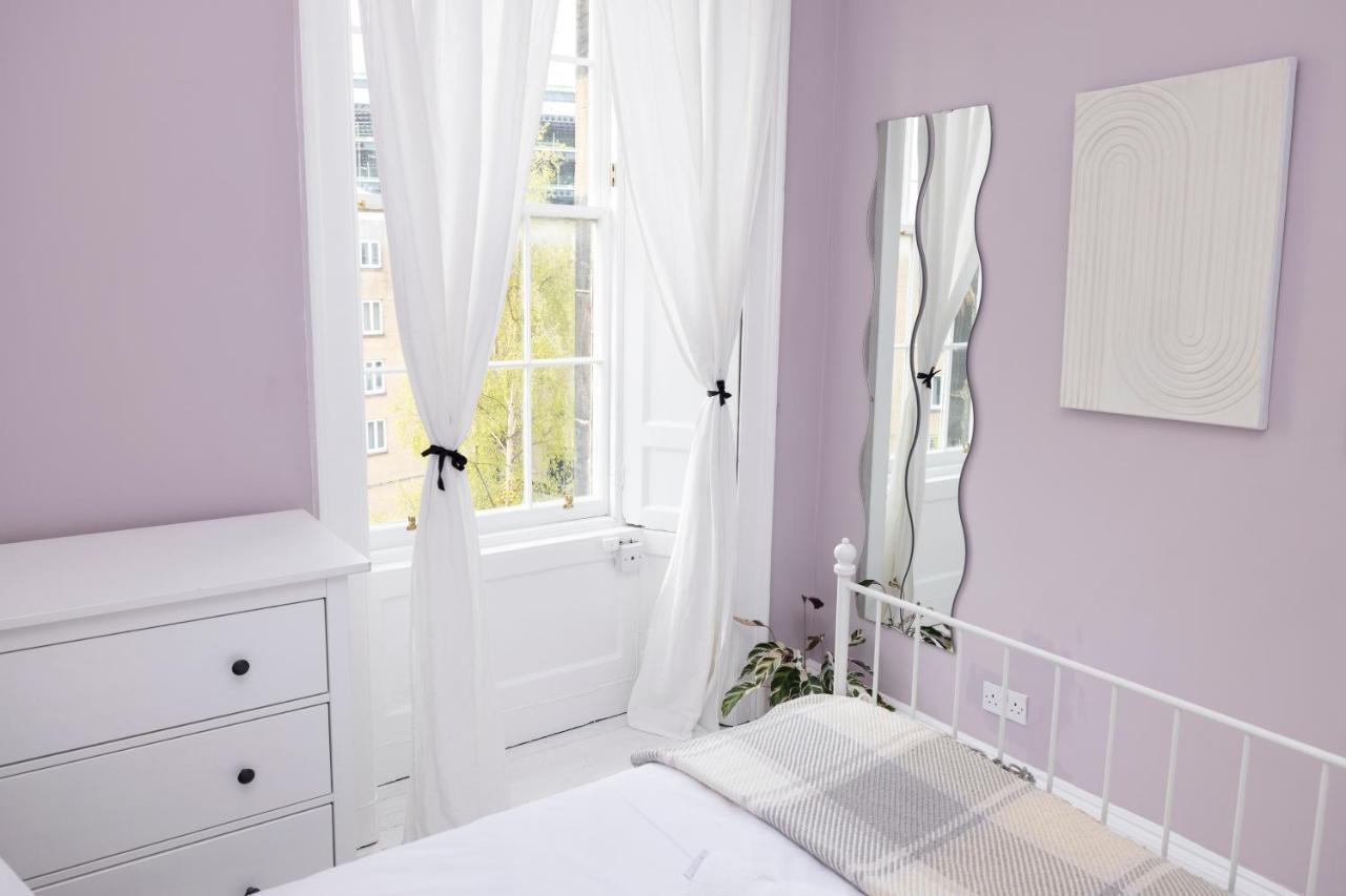 Altido Glamorous 2-Bed Flat Near Edinburgh Castle المظهر الخارجي الصورة