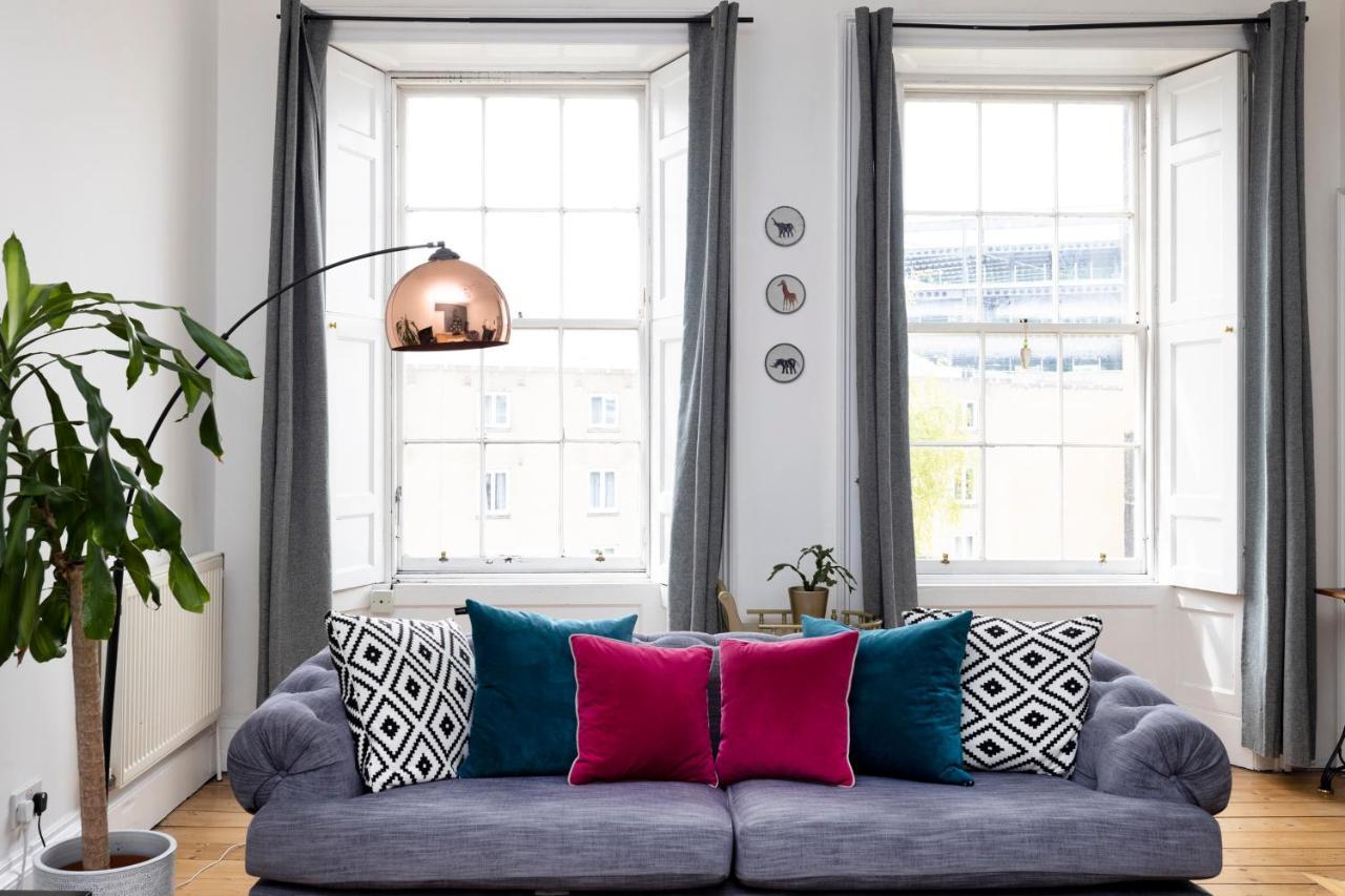 Altido Glamorous 2-Bed Flat Near Edinburgh Castle المظهر الخارجي الصورة