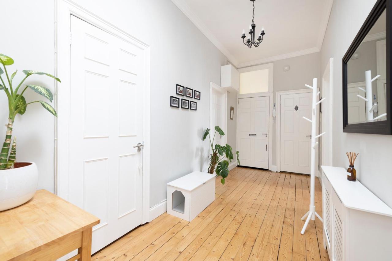 Altido Glamorous 2-Bed Flat Near Edinburgh Castle المظهر الخارجي الصورة