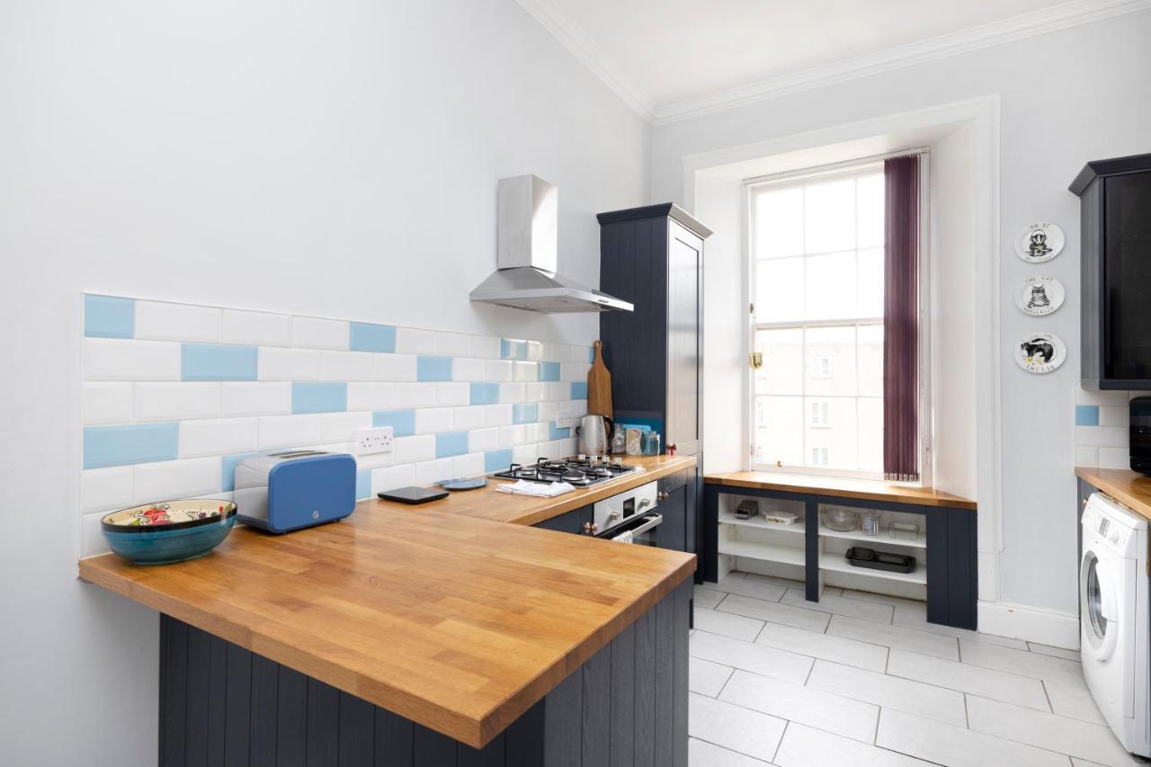 Altido Glamorous 2-Bed Flat Near Edinburgh Castle المظهر الخارجي الصورة
