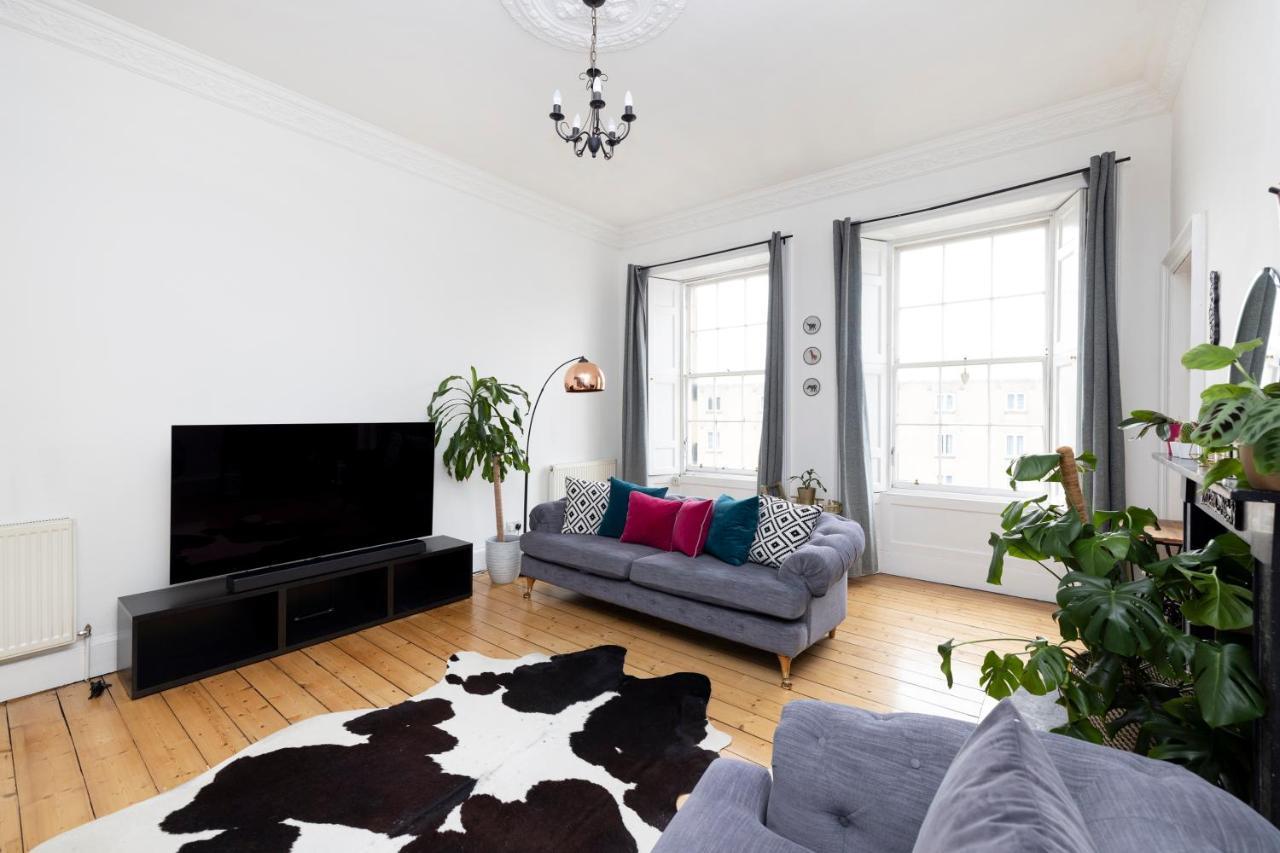 Altido Glamorous 2-Bed Flat Near Edinburgh Castle المظهر الخارجي الصورة